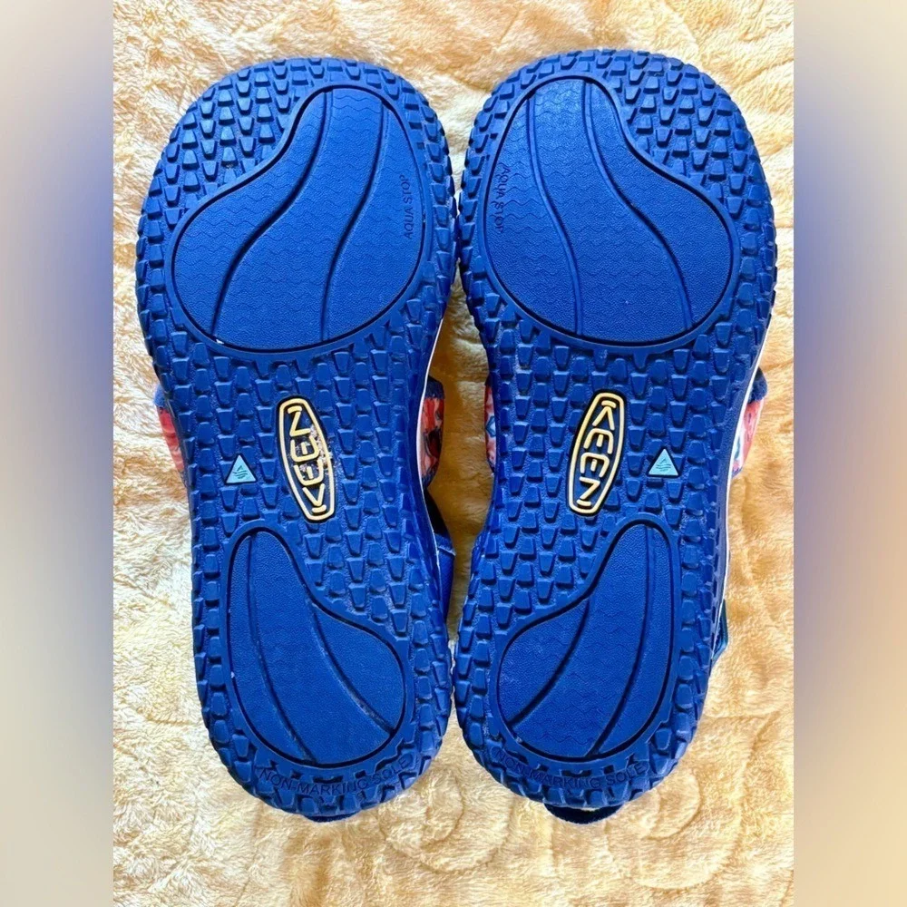 Keen Unisex Stingray Outdoor Fisherman Closed Toe Water Sandals